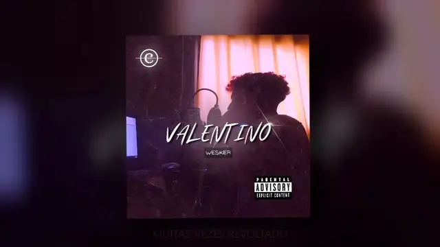 Capa de Valentino, em tons de roxo